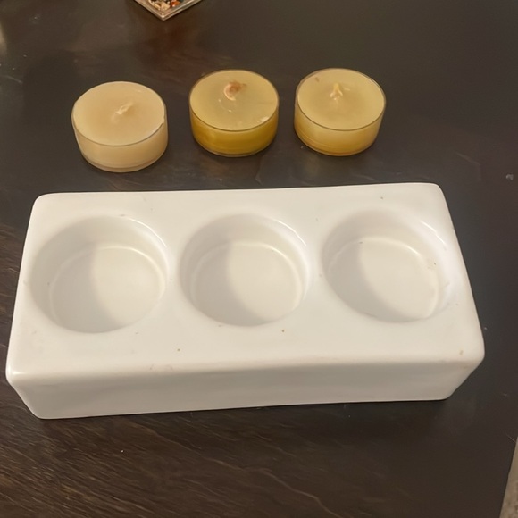NWOT: White Ceramic Tea Light Candle Holder W/ 3 Vanilla Scent tea light candles - Picture 5 of 7
